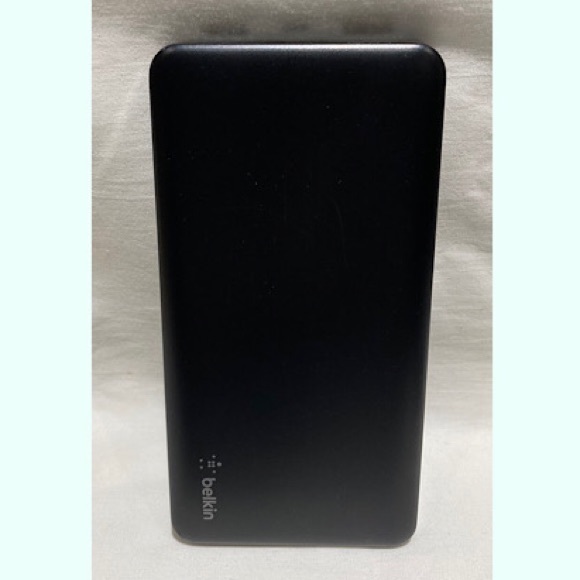 Belkin Powerbank/Portable Charger 10000 mAh F7U020 - Picture 1 of 9